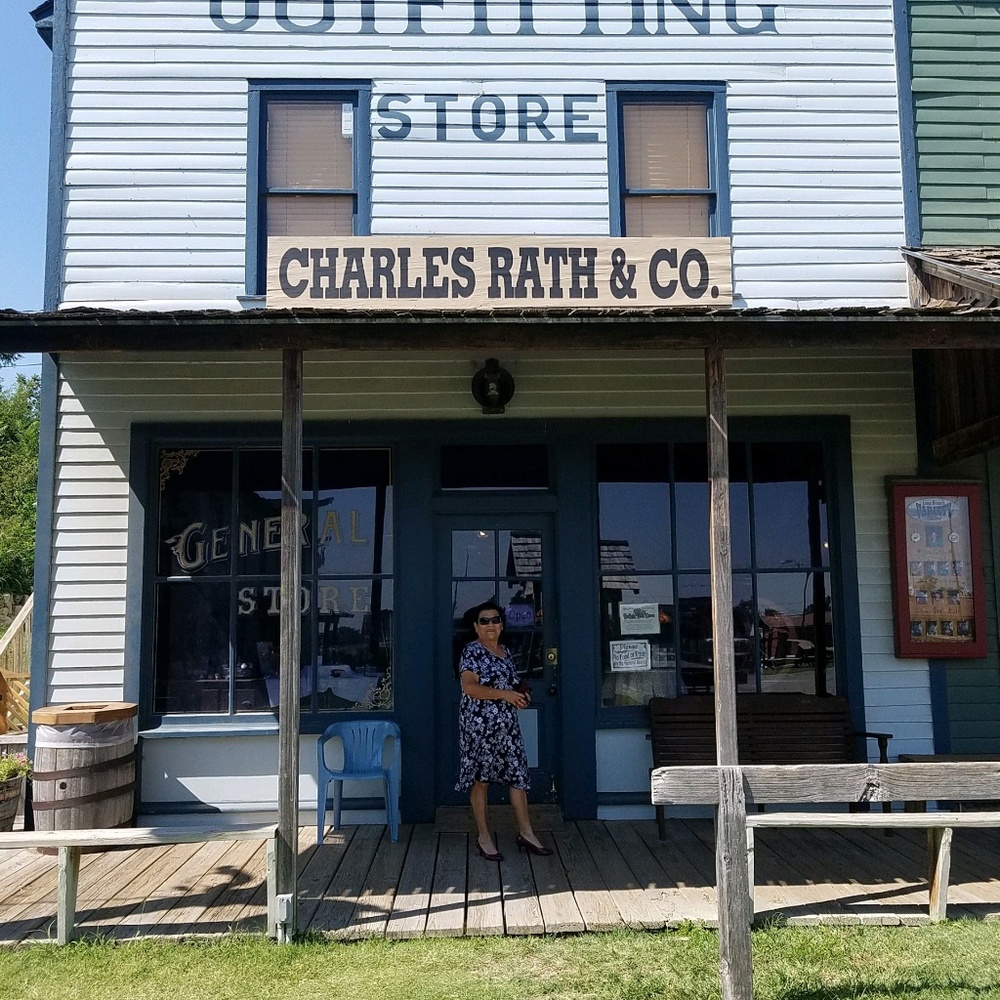 Meet your Posher, Maria